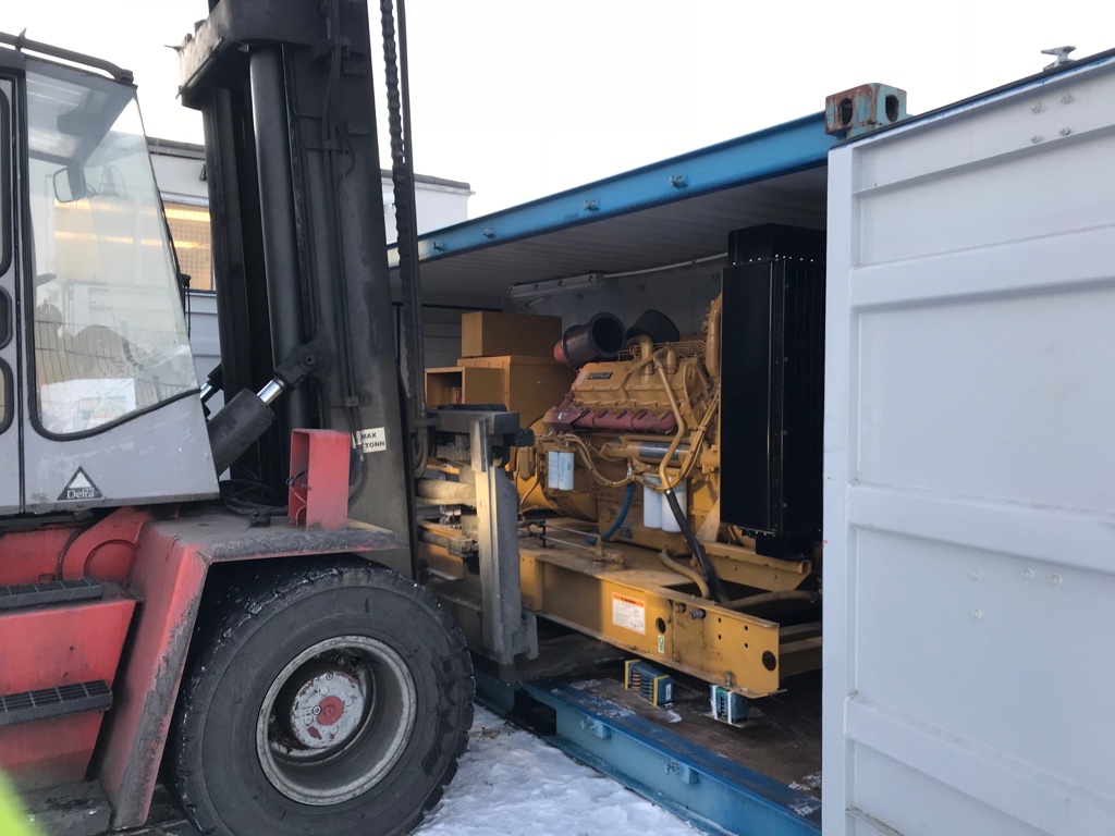 Búnaður settur upp